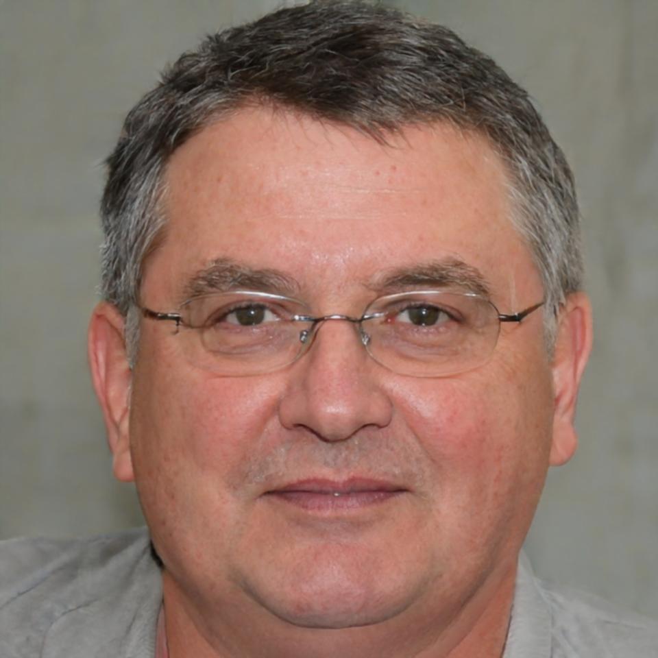 Dr. Marcus Hoffmann - Senior Risikomanagement Spezialist